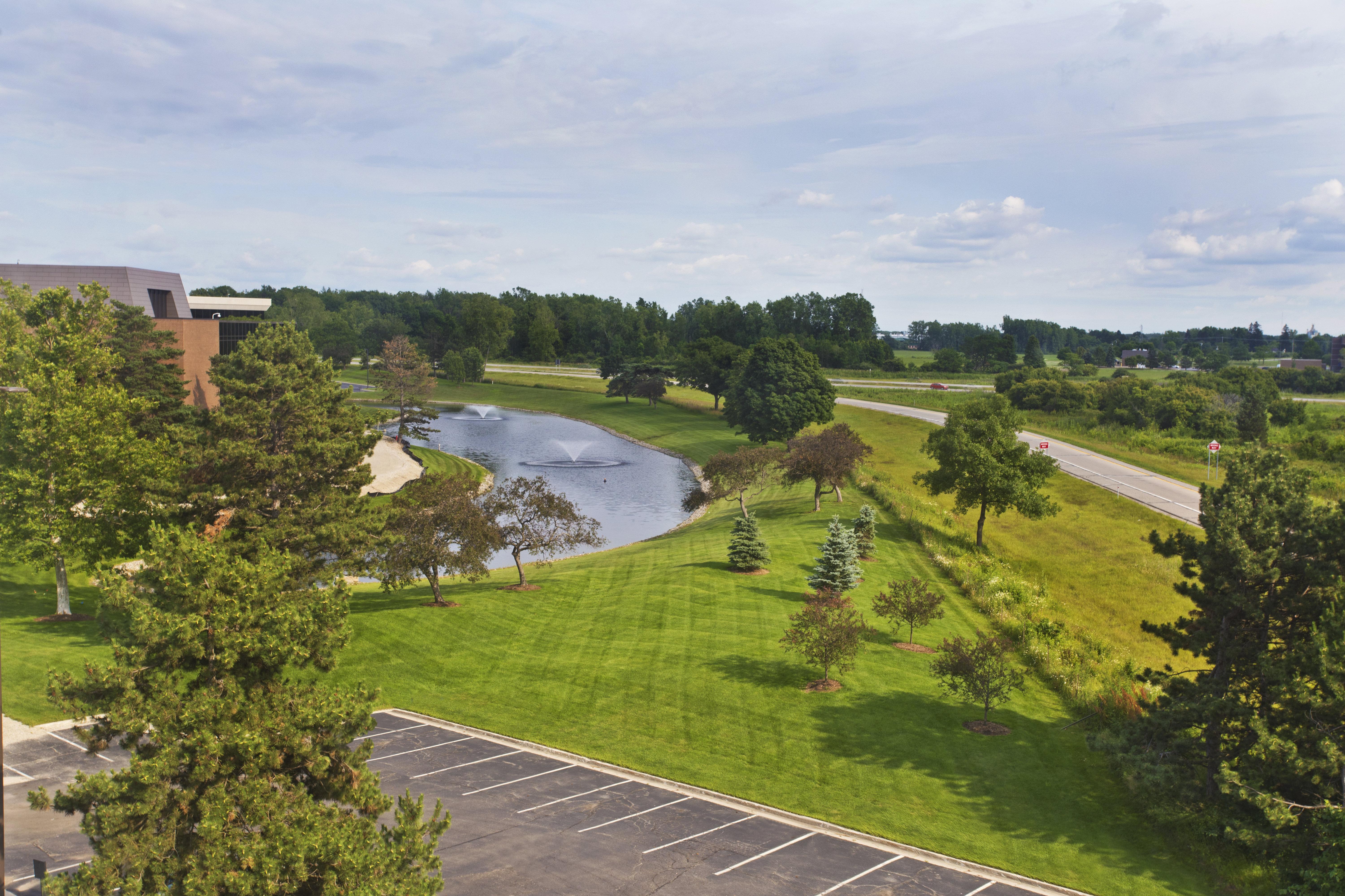 Crowne Plaza Lansing, An Ihg Hotel Экстерьер фото